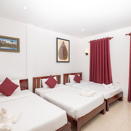 Damnak Soksan Hotel Siem Reap Buitenkant foto