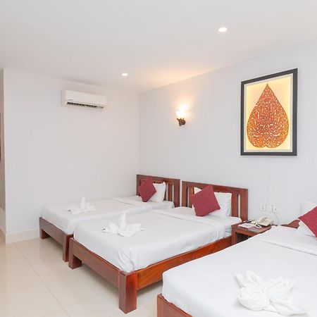 Damnak Soksan Hotel Siem Reap Buitenkant foto