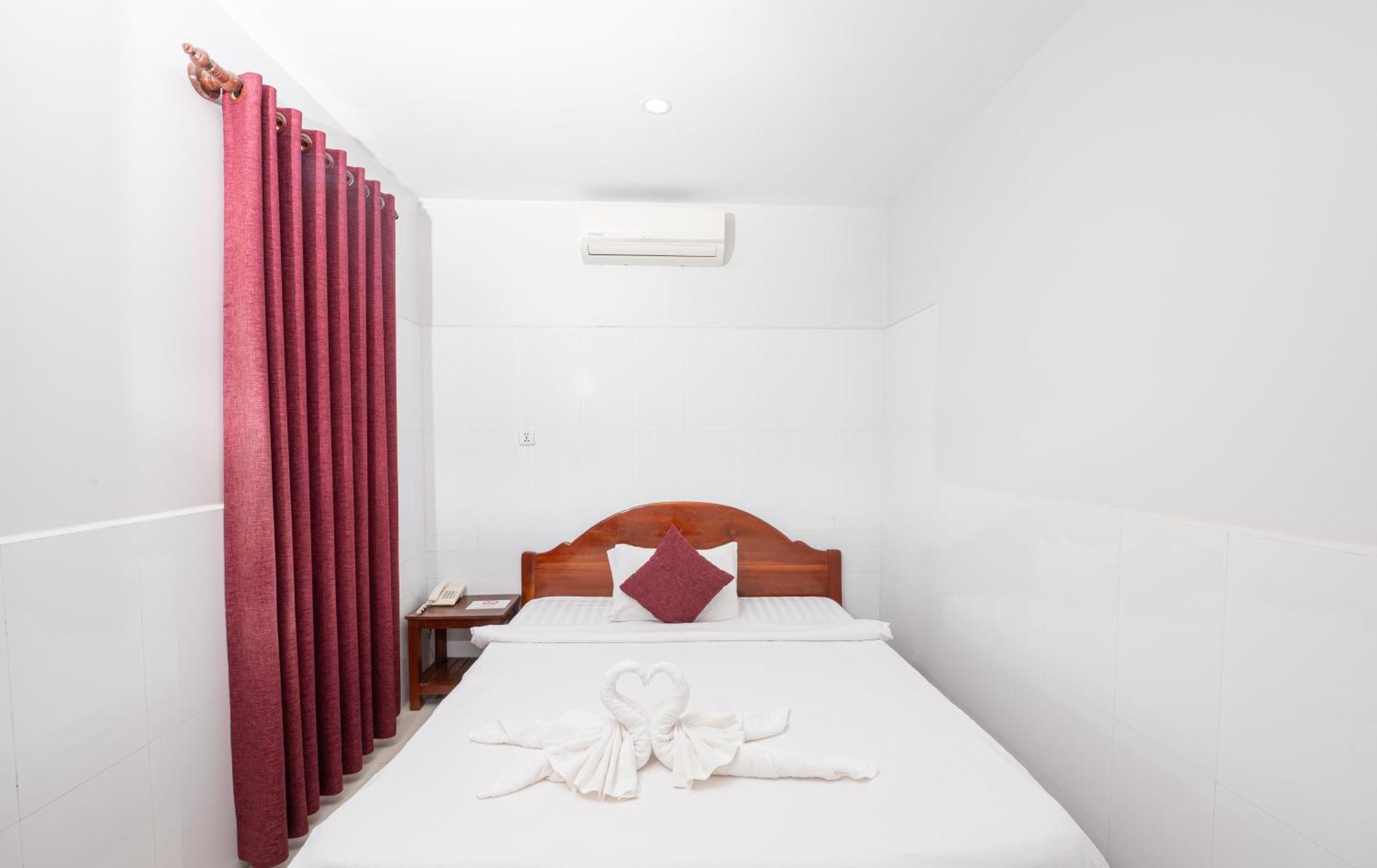 Damnak Soksan Hotel Siem Reap Buitenkant foto