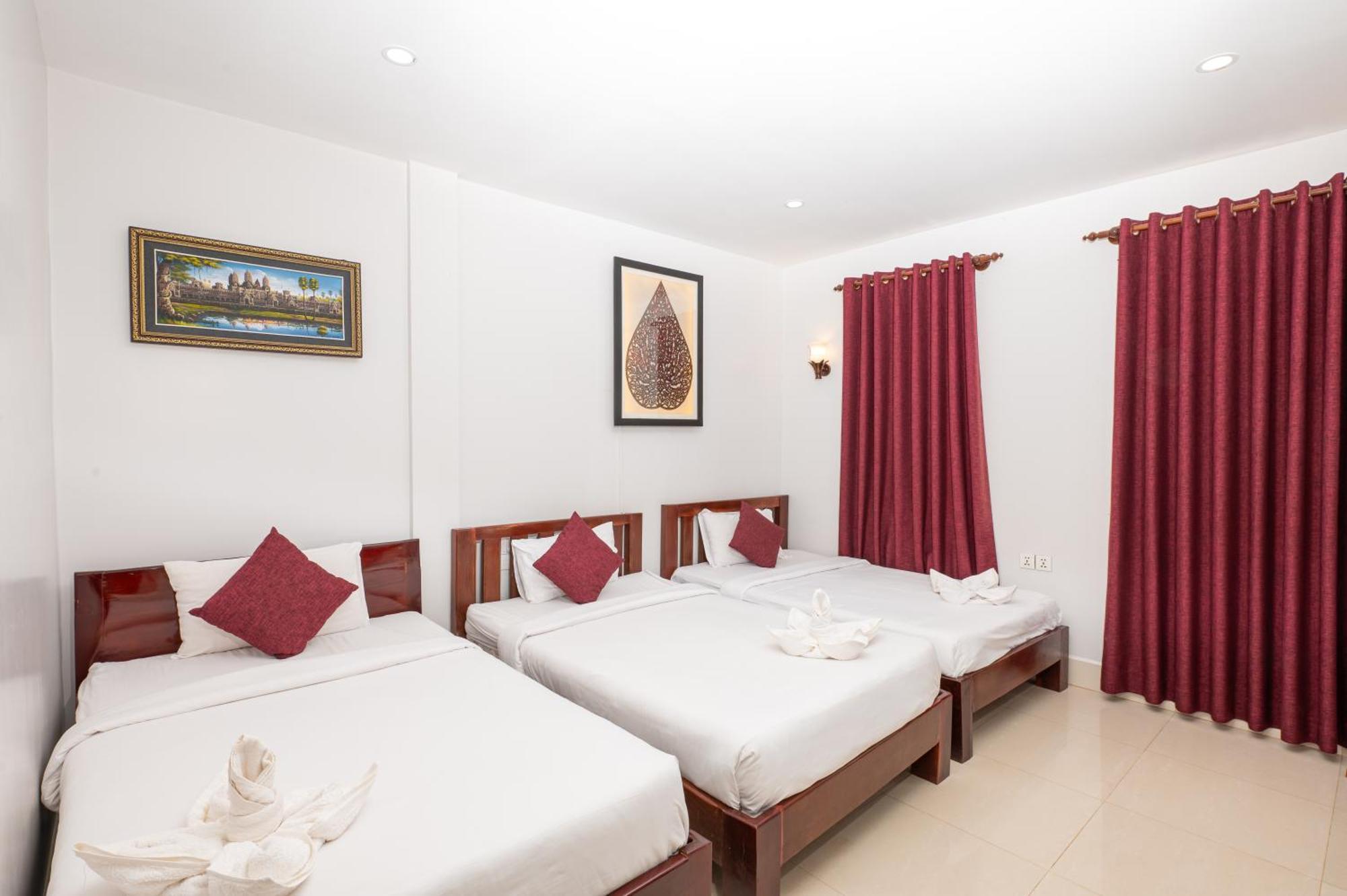 Damnak Soksan Hotel Siem Reap Buitenkant foto