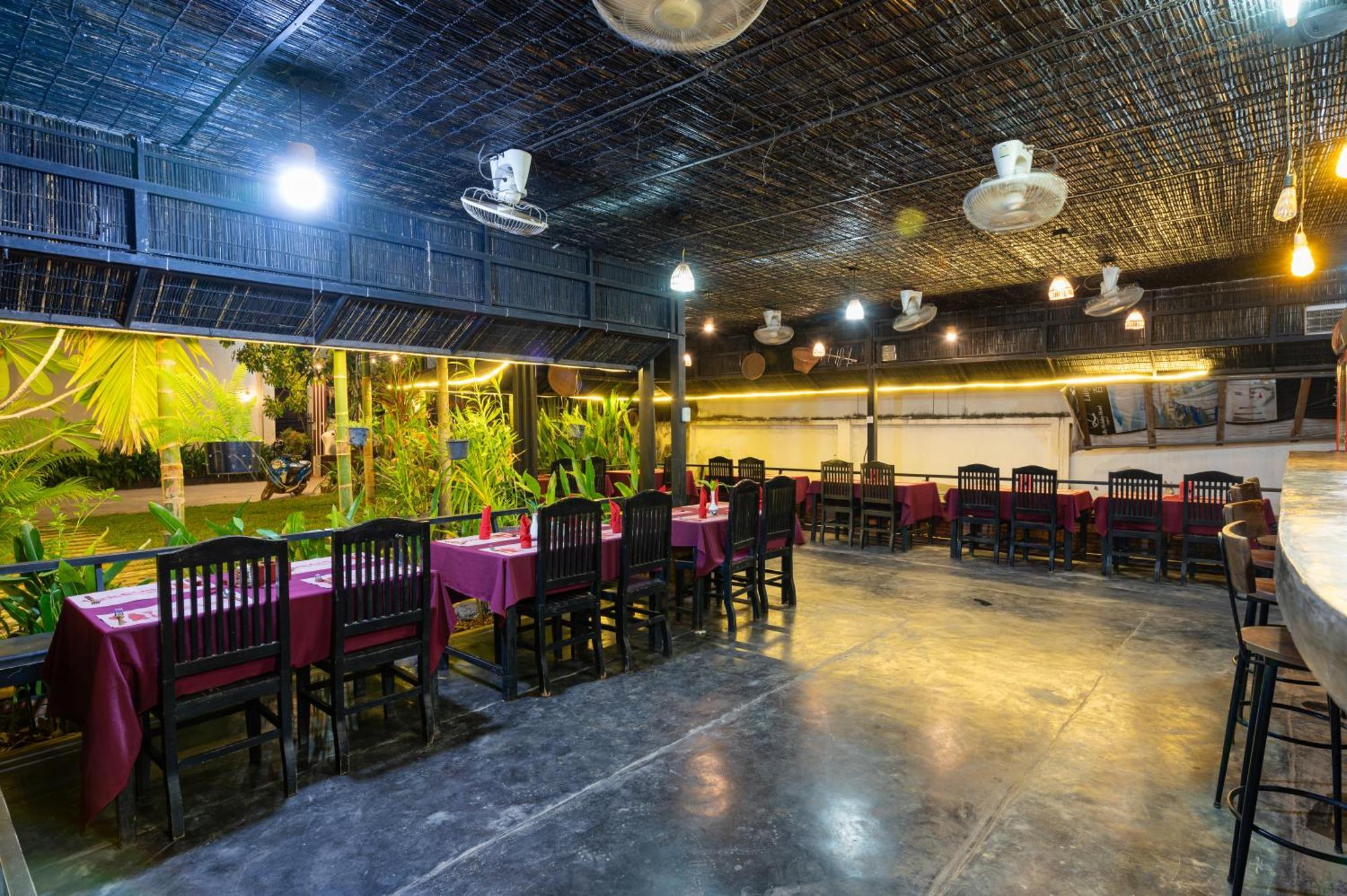 Damnak Soksan Hotel Siem Reap Buitenkant foto