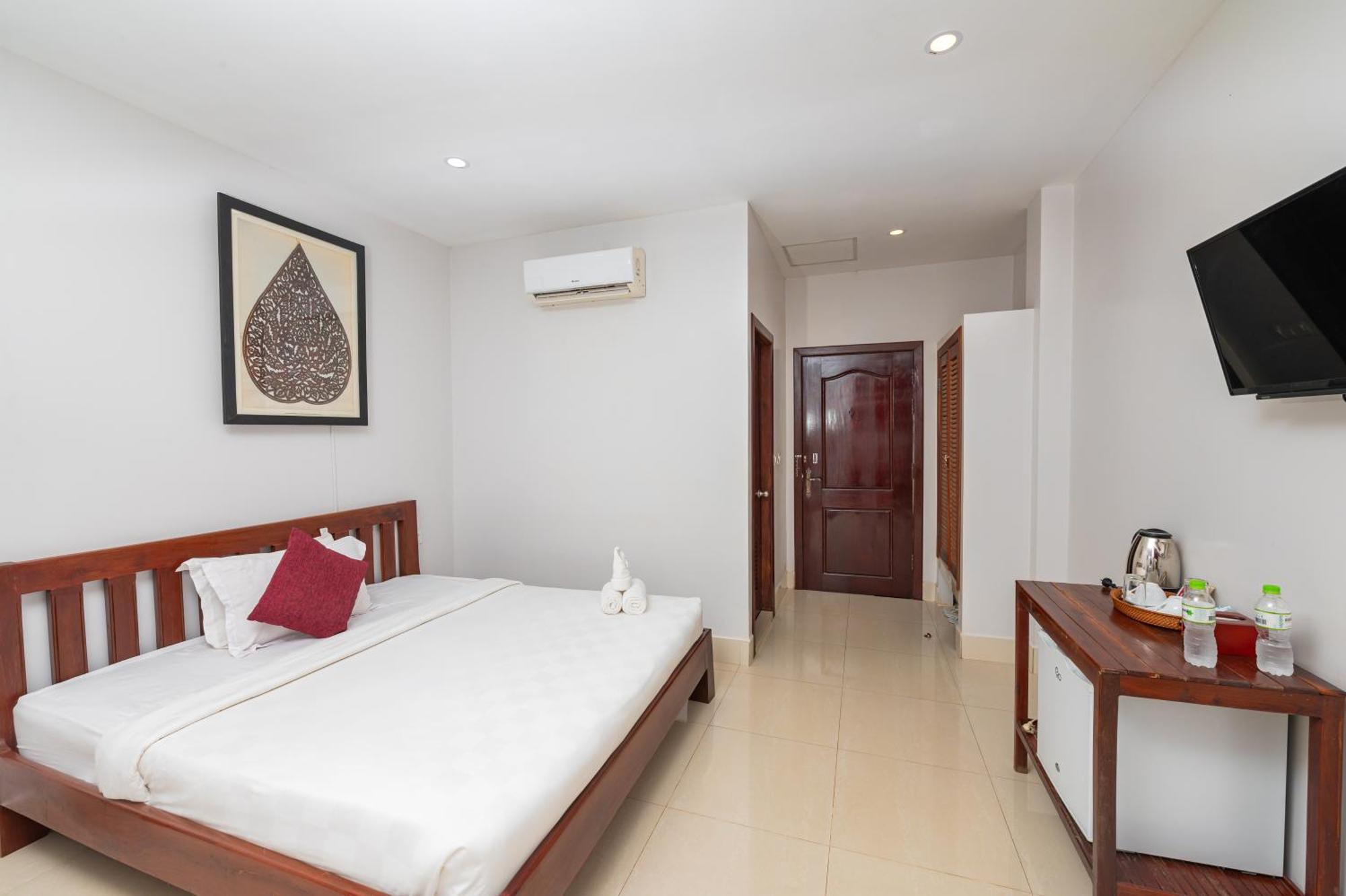 Damnak Soksan Hotel Siem Reap Buitenkant foto