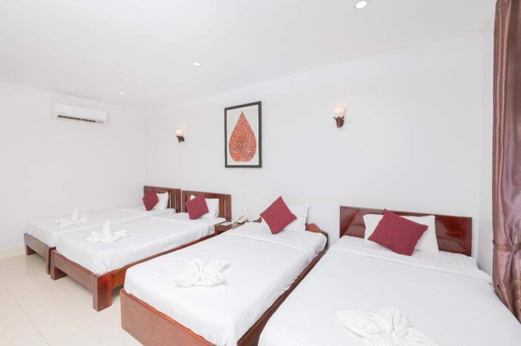 Damnak Soksan Hotel Siem Reap Buitenkant foto