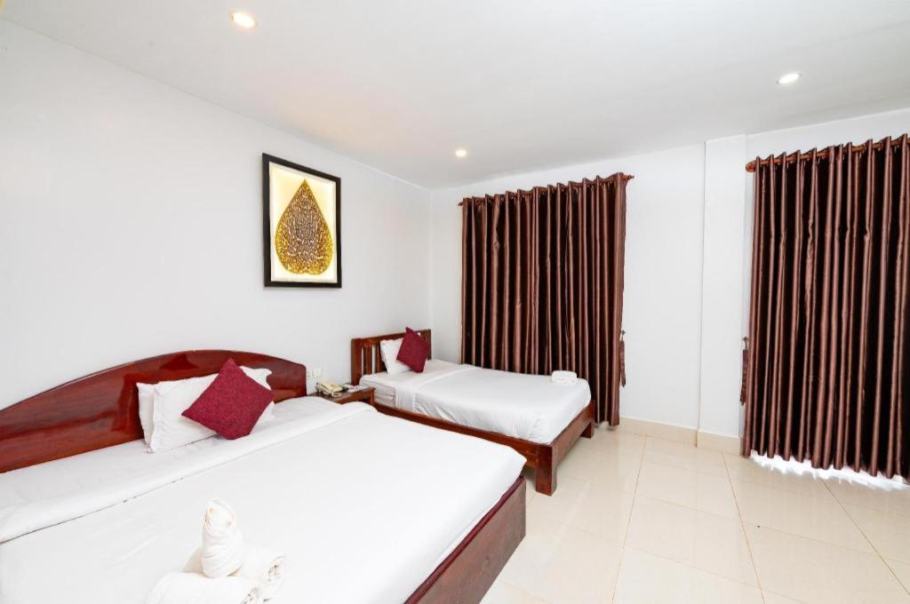 Damnak Soksan Hotel Siem Reap Buitenkant foto