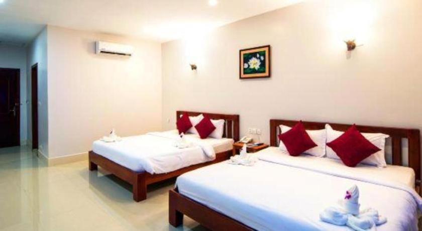 Damnak Soksan Hotel Siem Reap Buitenkant foto